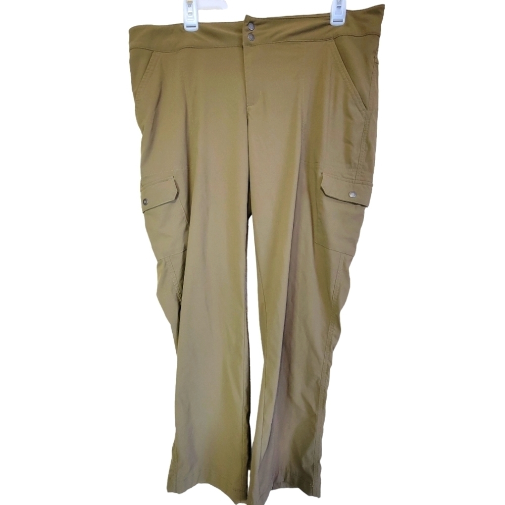 Columbia Omni-Shield Nylon Olive Pant's Women's Size 14